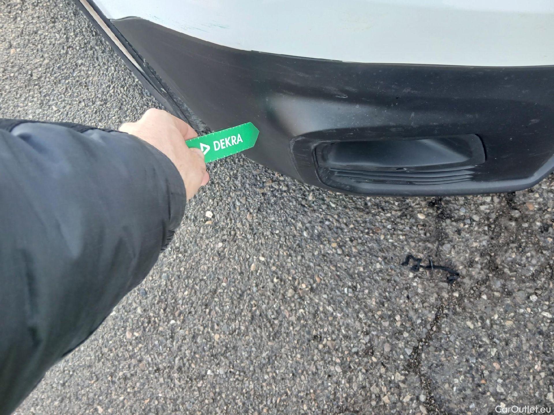  Citroen  Berlingo CITROEN  / 2018 / 4P / combi Talla M BlueHDi 100 S&S LIVE (IND) #1