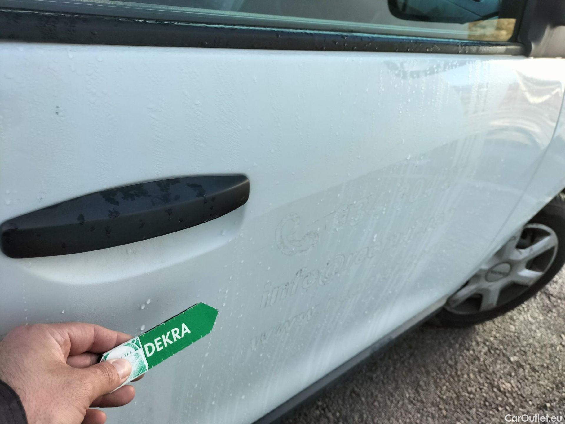  Dacia  Dokker DACIA  / 2013 / 4P / furgón derivado de turismo Van Essential 1.6 80kW (110CV) GLP #69