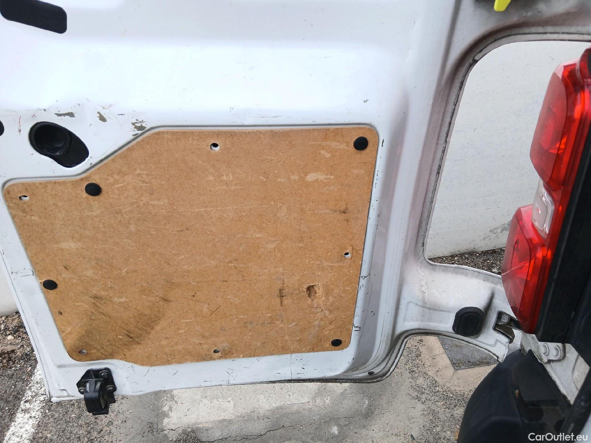  Citroen  Jumpy CITROEN  VU 4P 3G FURGÓN Talla M BlueHDi 85KW (115CV) 6v Confort #5