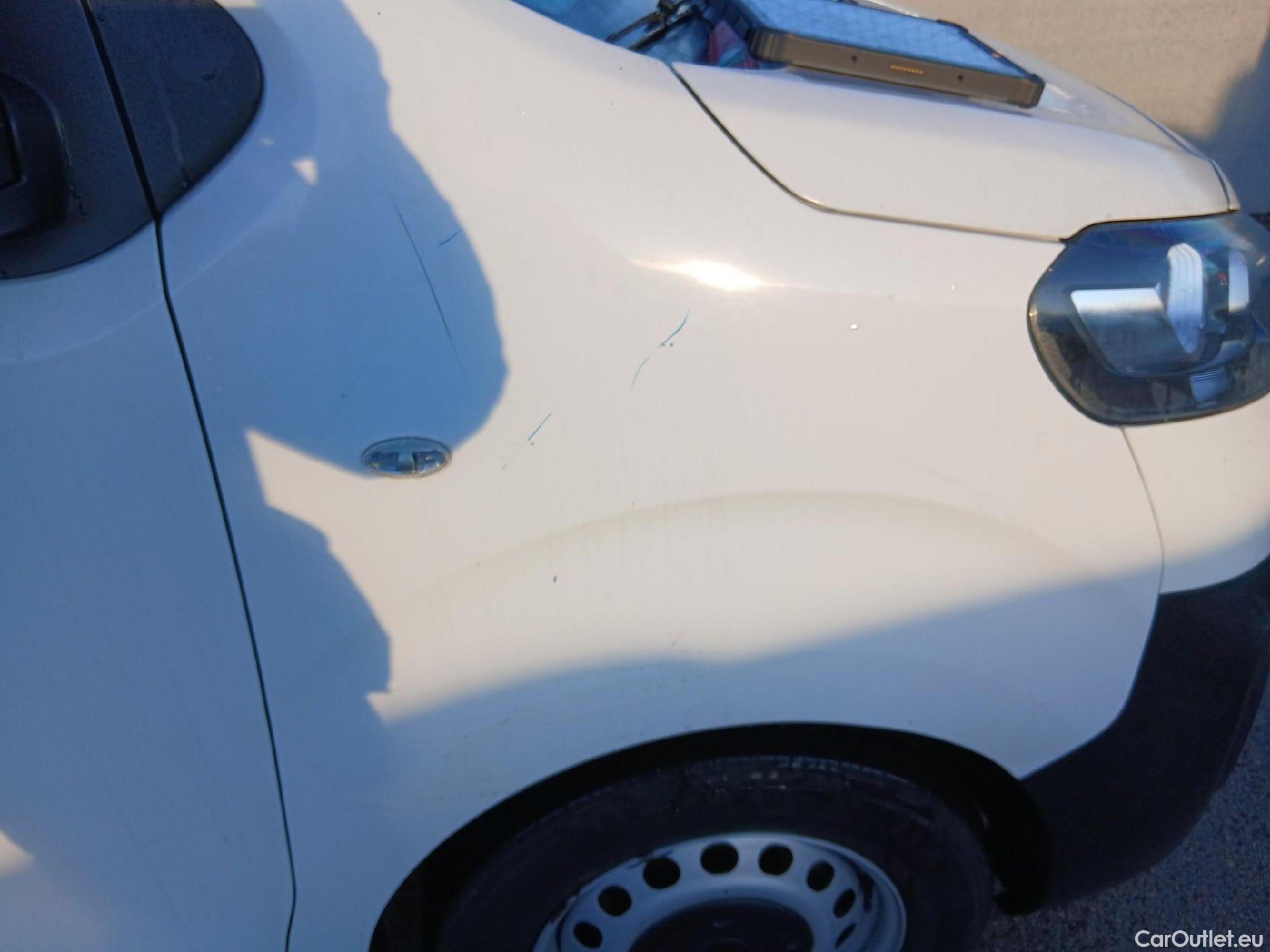  Opel  Vivaro OPEL  / 2019 / 4P / furgón 2.0 Diésel 88kW (120CV) M Inc. Select #39