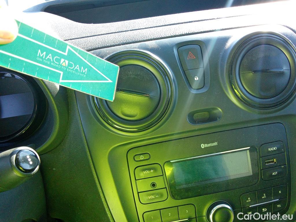  Dacia  Dokker DACIA  / 2013 / 4P / furgón derivado de turismo Essential 1.6 75kW (100CV) GLP #39