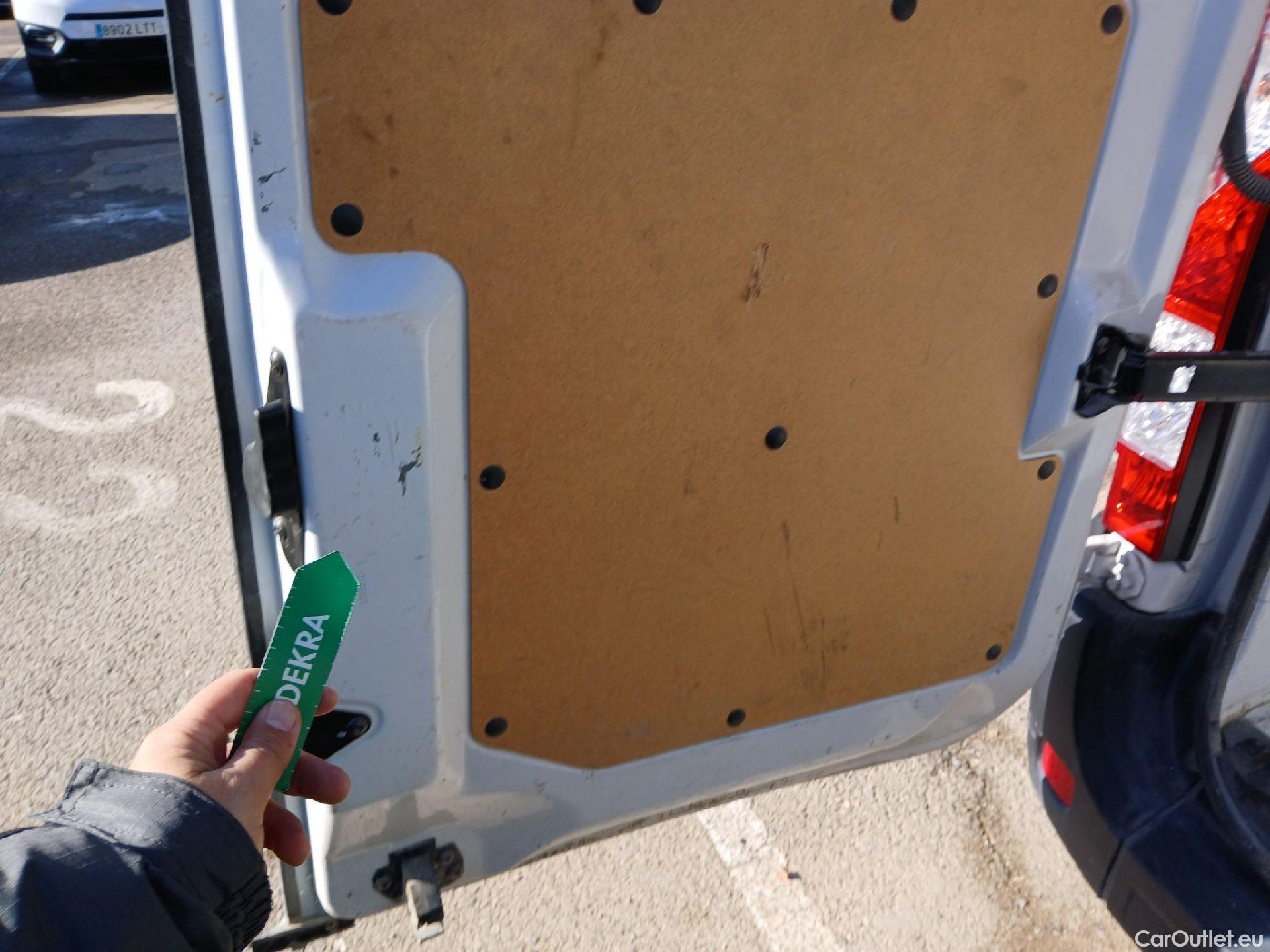  Opel  Movano OPEL  / 2019 / 4P / furgón 2.3 CDTI 99kW (135CV) L2 H2 F 3.5t (AC) #9