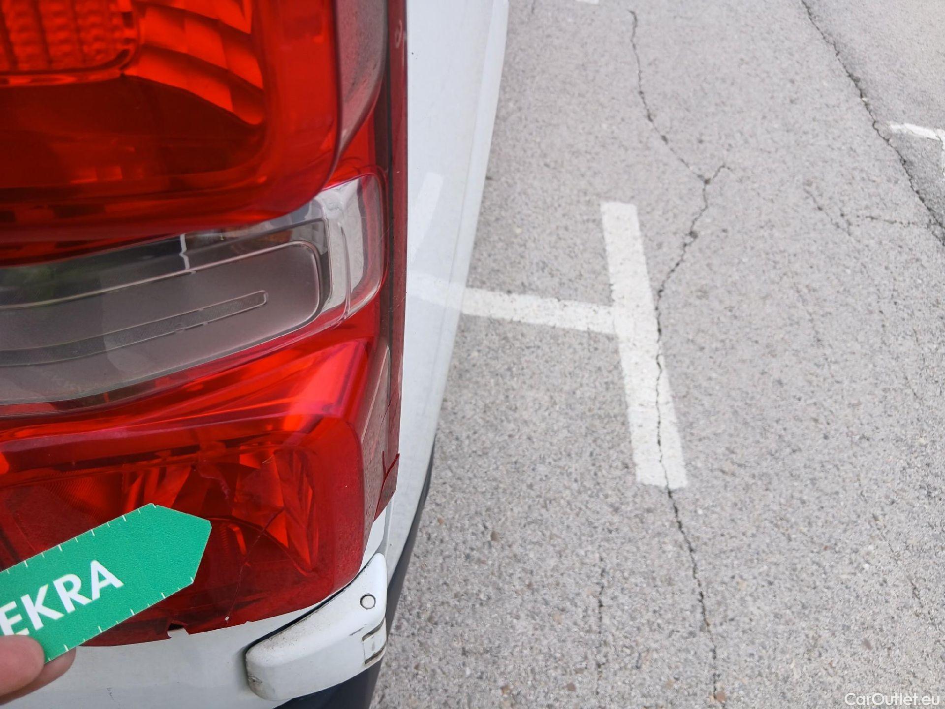  Citroen  Jumpy CITROEN  VU 4P 3G FURGÓN Talla M BlueHDi 85KW (115CV) 6v Confort #35