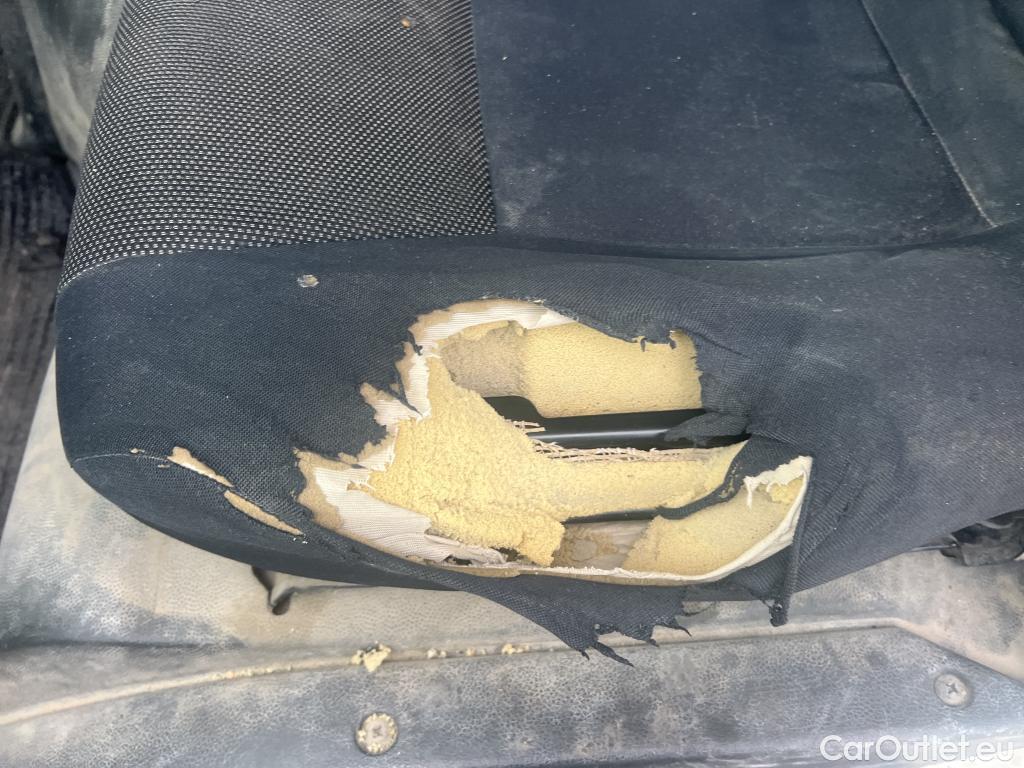  Nissan  NV400 NISSAN NT400 / 2014 / 2P / pick-up de lados abatibles 35.13/2 Básico CAL Cabina Abatible Media #40