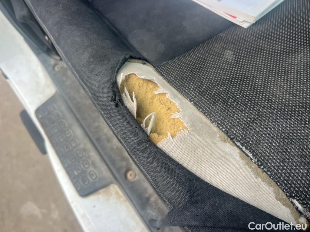  Nissan  NV400 NISSAN NT400 / 2014 / 2P / pick-up de lados abatibles 35.13/2 Básico CAL Cabina Abatible Media #25