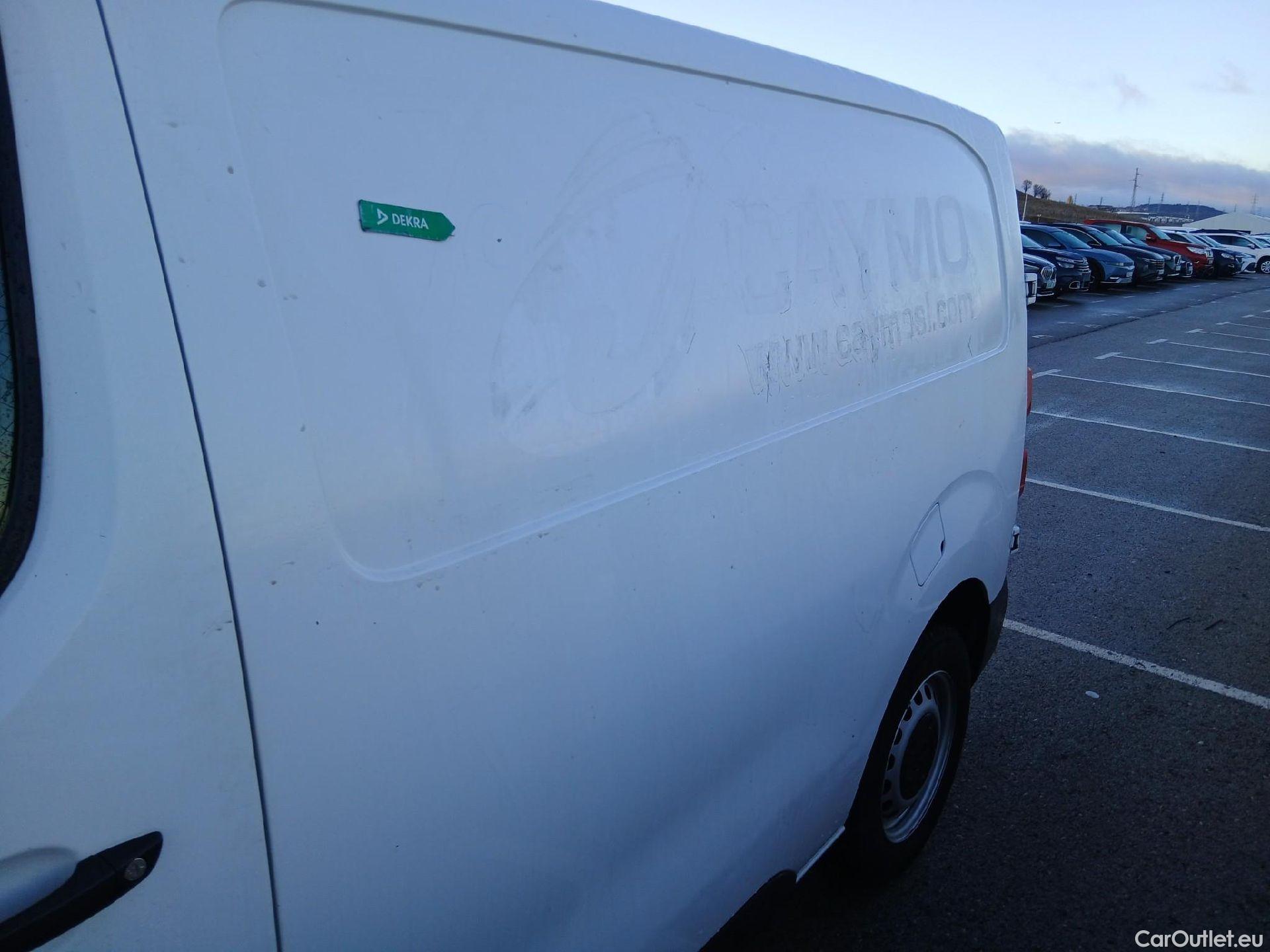  Opel  Vivaro OPEL  / 2019 / 4P / furgón 2.0 Diésel 88kW (120CV) M Inc. Select #9