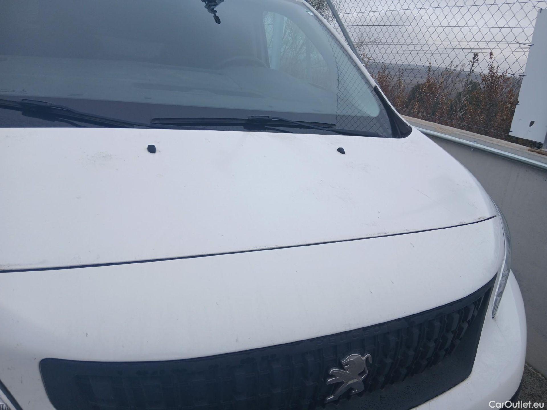  Peugeot  Expert PEUGEOT  / 2016 / 4P / furgón Furgón Premium 1.5 BlueHDi 120 Standard #15