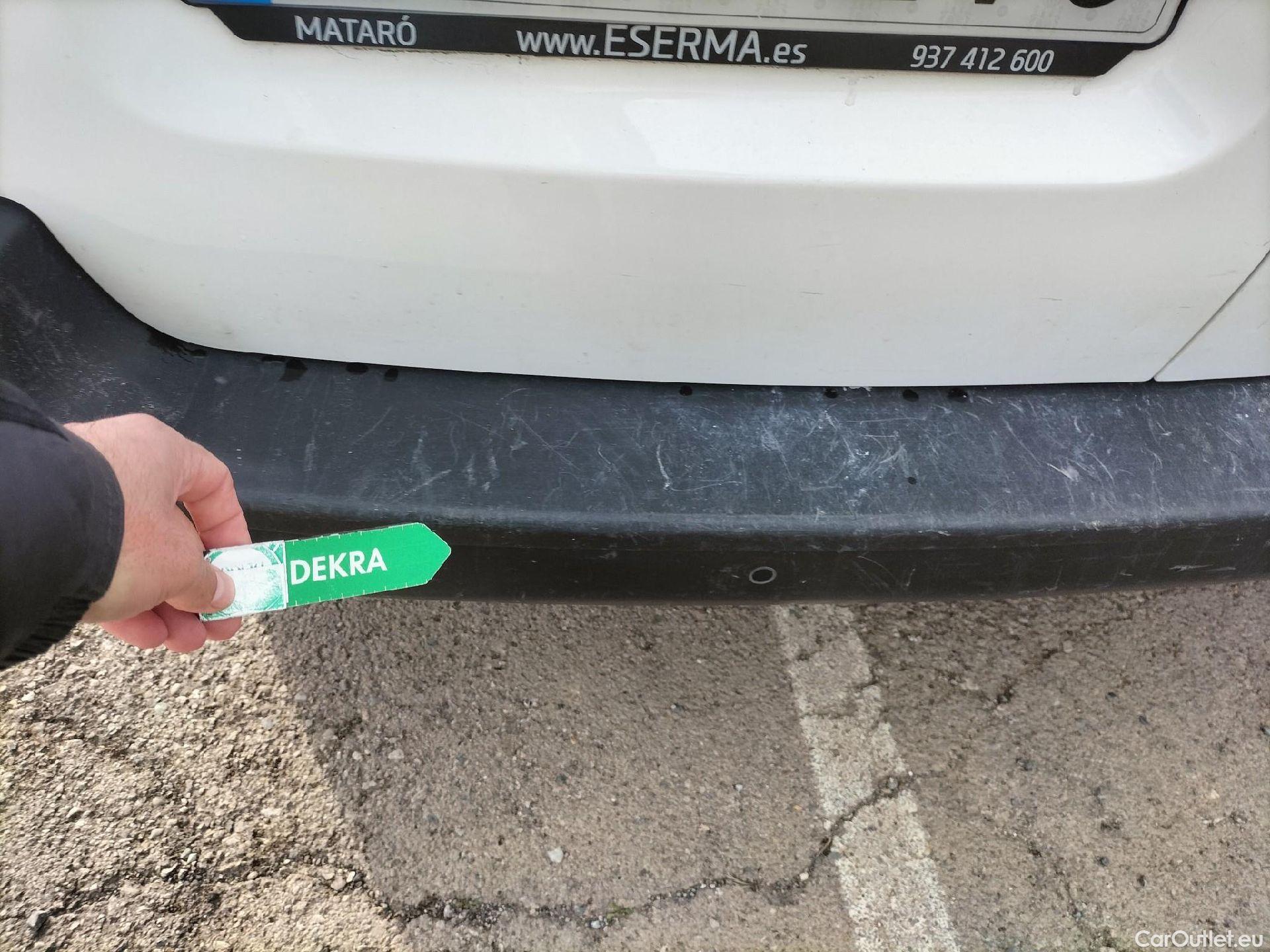  Opel  Vivaro OPEL  / 2019 / 4P / furgón 1.5 D 88kW (120CV) M Std Express M.P. DC #29