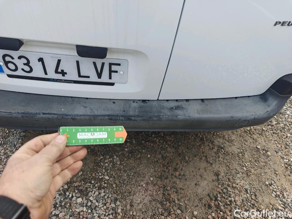  Peugeot  Partner PEUGEOT  / 2018 / 4P / furgón derivado de turismo Premium Standard 600kg BlueHDi 73kW (AC) #9