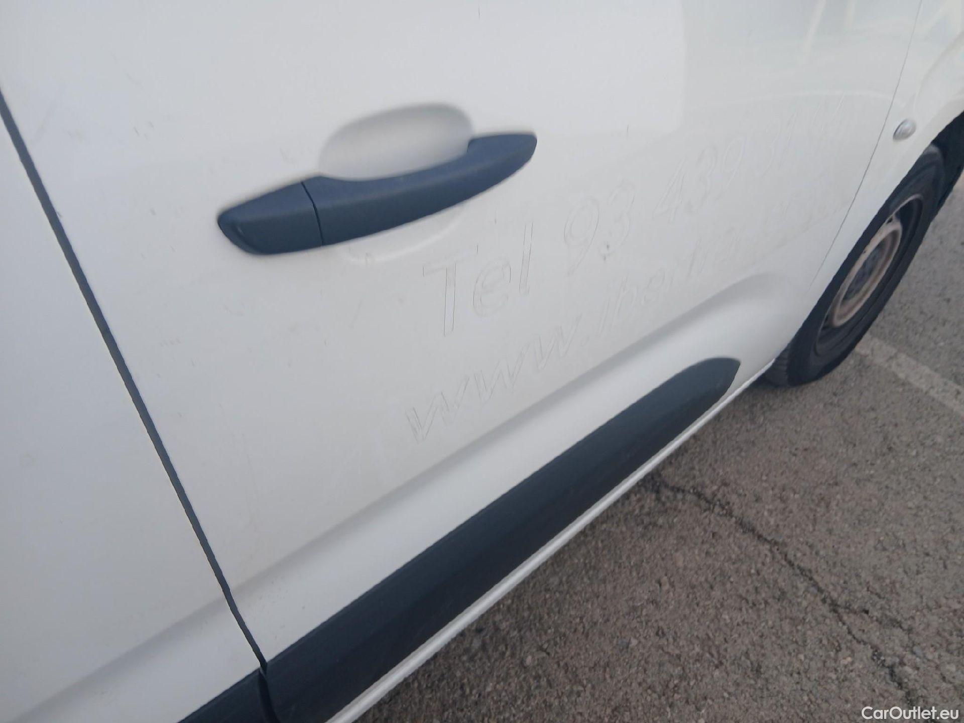  Toyota  Proace TOYOTA  City/2020/4P/furgón derivado de turismo 1.5D 75kW (100CV) GX 650kg Media #34