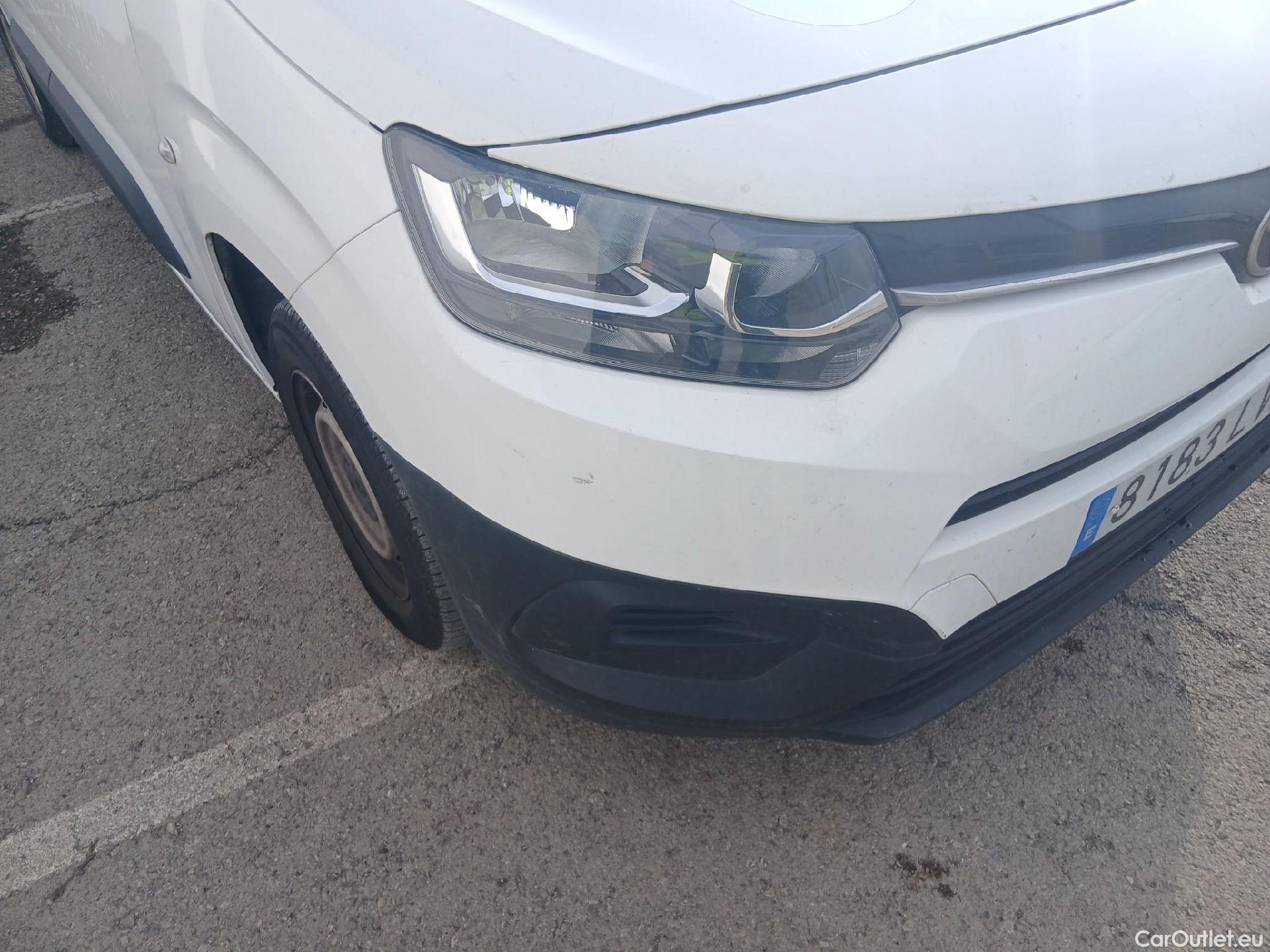  Toyota  Proace TOYOTA  City/2020/4P/furgón derivado de turismo 1.5D 75kW (100CV) GX 650kg Media #4