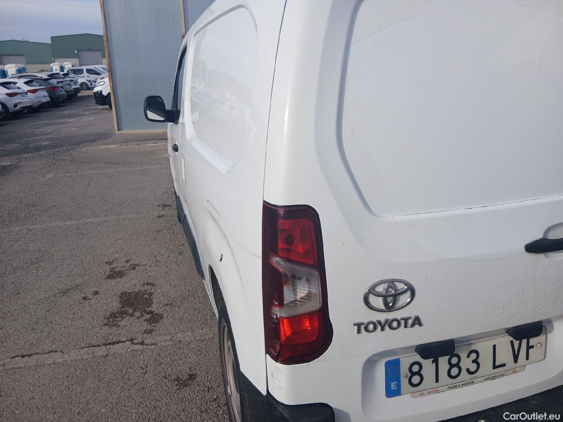  Toyota  Proace TOYOTA  City/2020/4P/furgón derivado de turismo 1.5D 75kW (100CV) GX 650kg Media #20