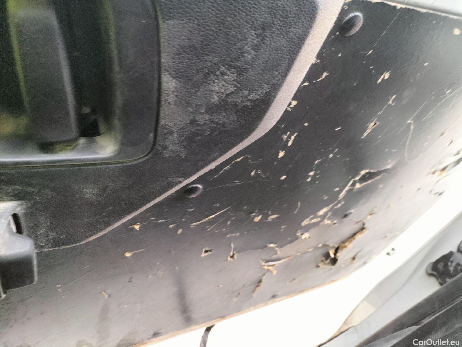  Opel  Vivaro OPEL  / 2019 / 4P / furgón 1.5 D 88kW (120CV) M Std Express M.P. DC #61