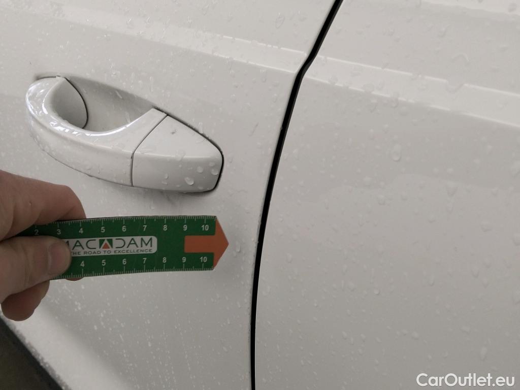  Audi  Q3 AUDI  / 2018 / 5P / todoterreno Advanced 35 TDI 110kW (150CV) S tronic (AC9) #14