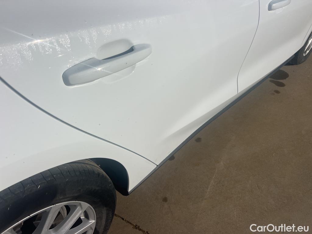  Ford  Focus FORD  / 2018 / 5P / berlina con portón 1.5 Ecoblue 88kW Trend+ #10