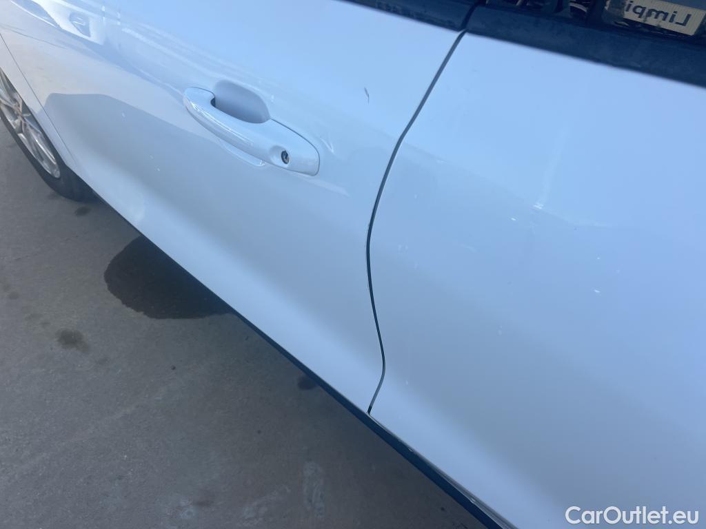  Ford  Focus FORD  / 2018 / 5P / berlina con portón 1.5 Ecoblue 88kW Trend+ #8