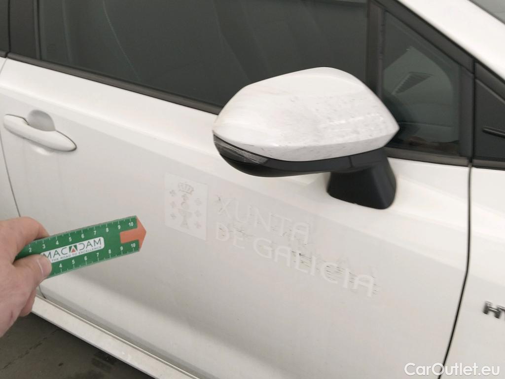  Toyota  Corolla TOYOTA  / 2019 / 5P / familiar 1.8 125H ACTIVE TECH E-CVT TOU SPORT #16