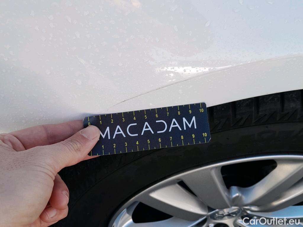  Peugeot  308 PEUGEOT  / 2017 / 5P / berlina con portón 5p Active Pack BlueHDi 130 S&S #8