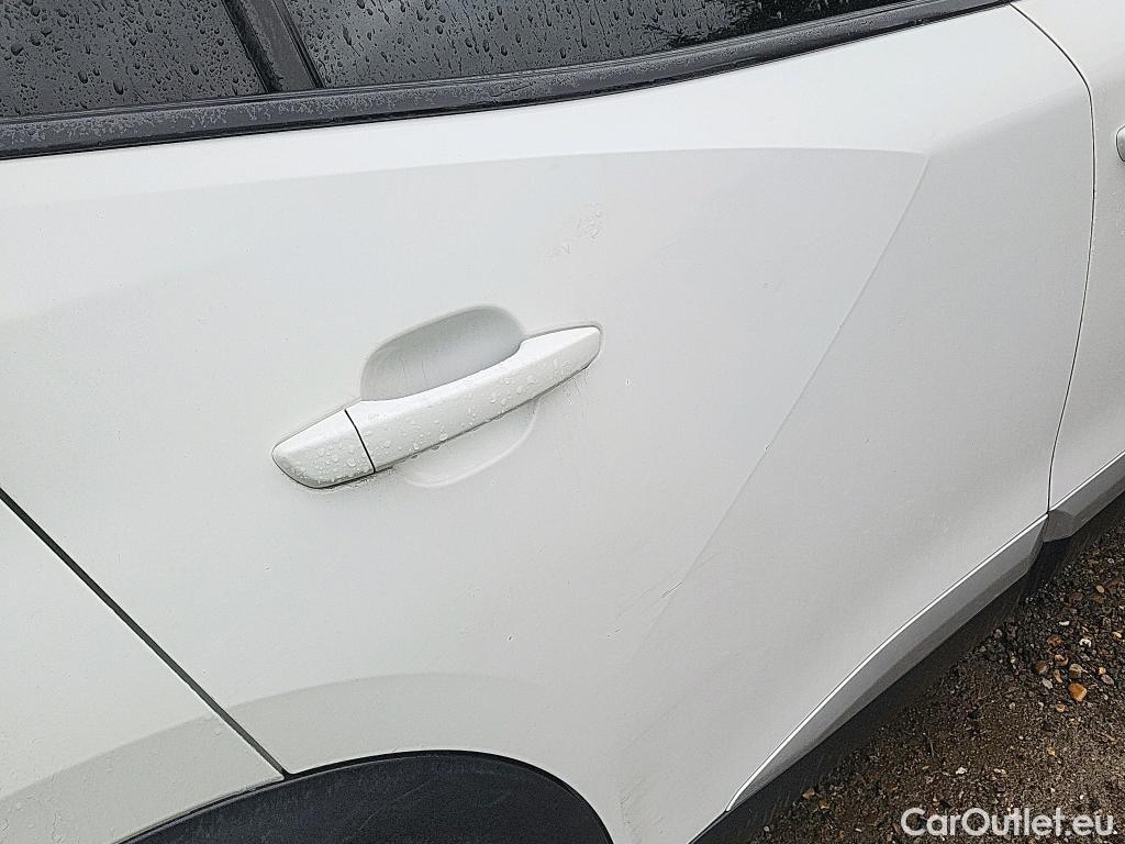  Peugeot  2008 PEUGEOT  / 2019 / 5P / todoterreno Allure Pack BlueHDI 81kW (110CV) (AC) #3