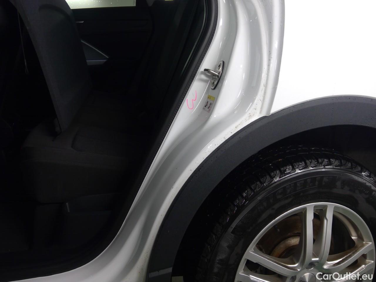  Audi  Q3  45 TFSIe Proline Aut #1