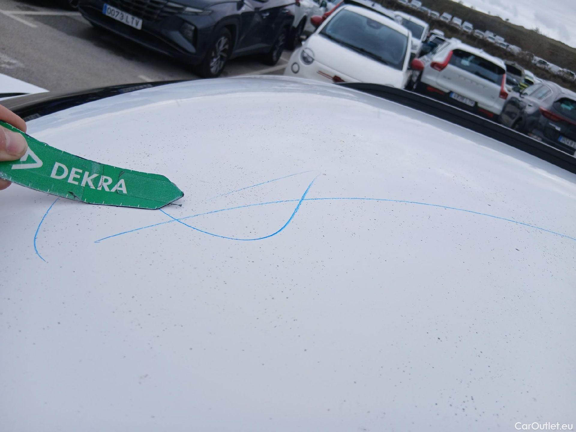  Peugeot  2008 PEUGEOT  / 2019 / 5P / todoterreno Allure BlueHDI 81kW (110CV) #10