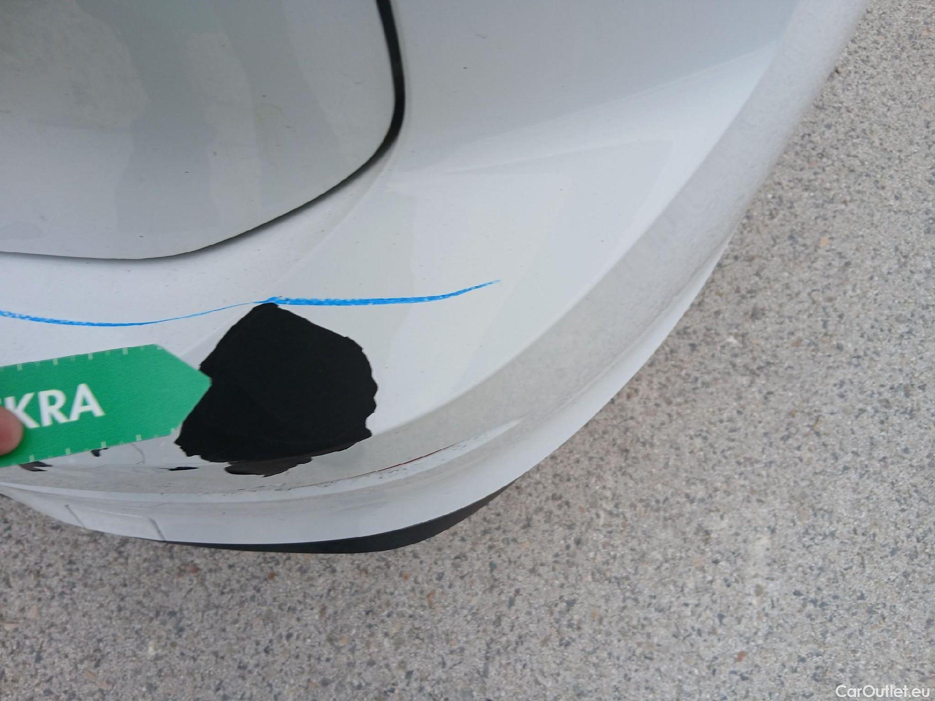  Volkswagen  Golf  VOLKSWAGEN / 2020 / 5P / berlina con portón 2.0 TDI 85kW (115CV) #17