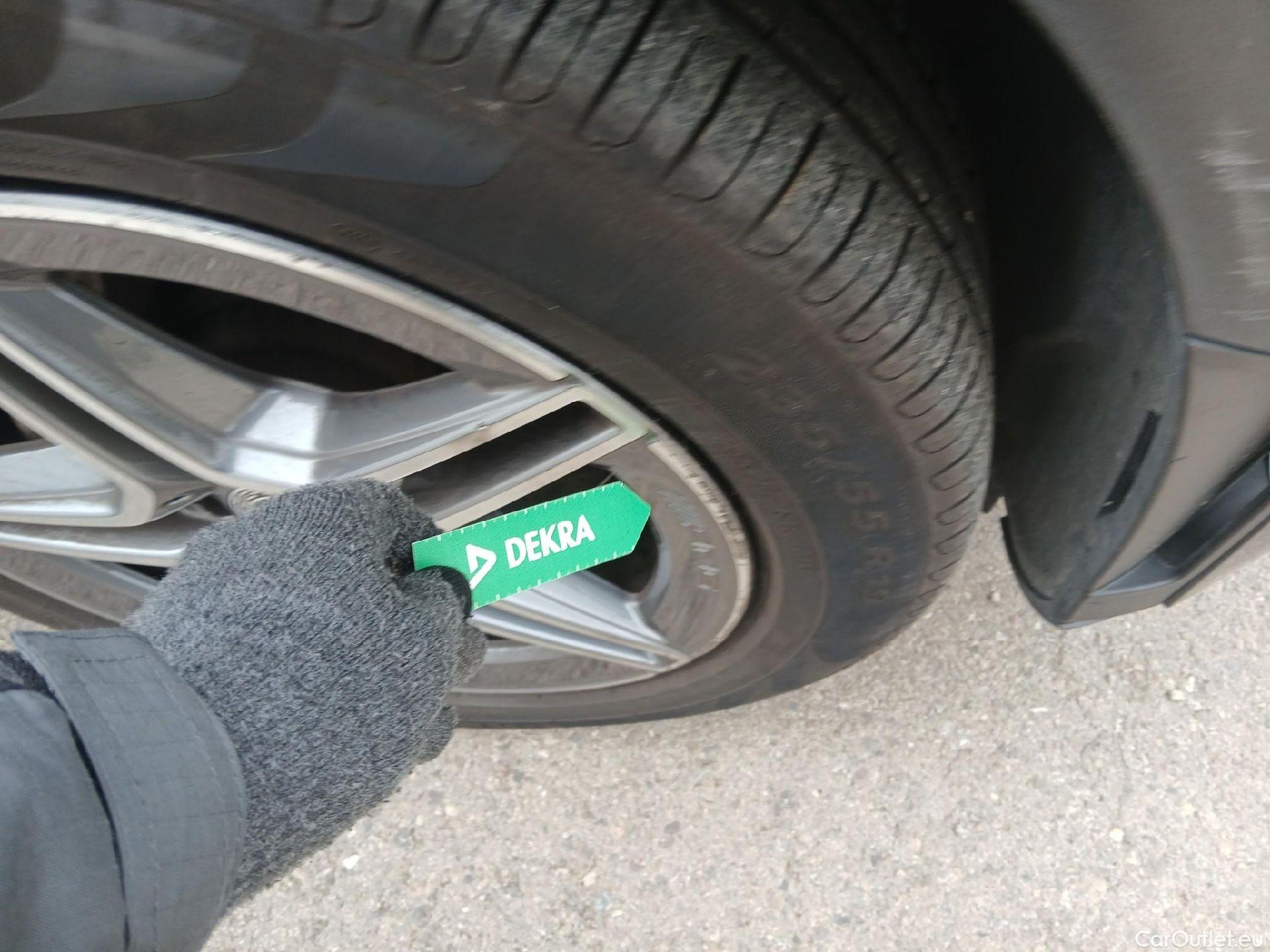  Mercedes  G-Klasee MERCEDES-BENZ Clase GLC / 2019 / 5P / todoterreno GLC 300 de 4MATIC #41