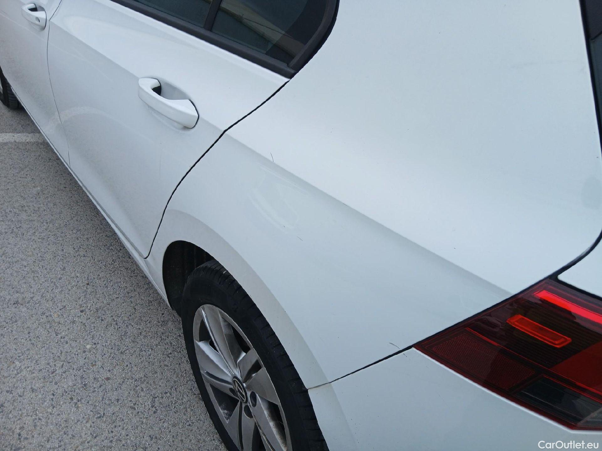  Volkswagen  Golf  VOLKSWAGEN / 2020 / 5P / berlina con portón 2.0 TDI 85kW (115CV) #16