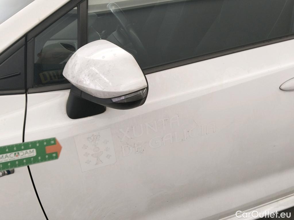  Toyota  Corolla TOYOTA  / 2019 / 5P / familiar 1.8 125H ACTIVE TECH E-CVT TOU SPORT #15