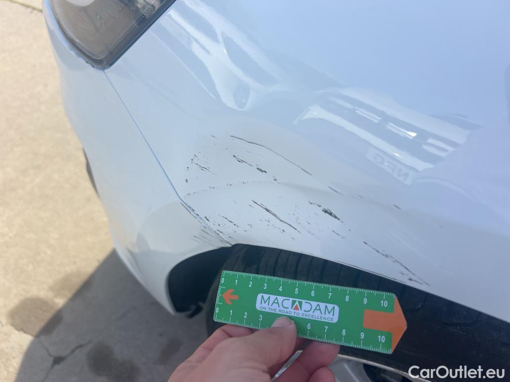  Ford  Focus FORD  / 2018 / 5P / berlina con portón 1.5 Ecoblue 88kW Trend+ #6