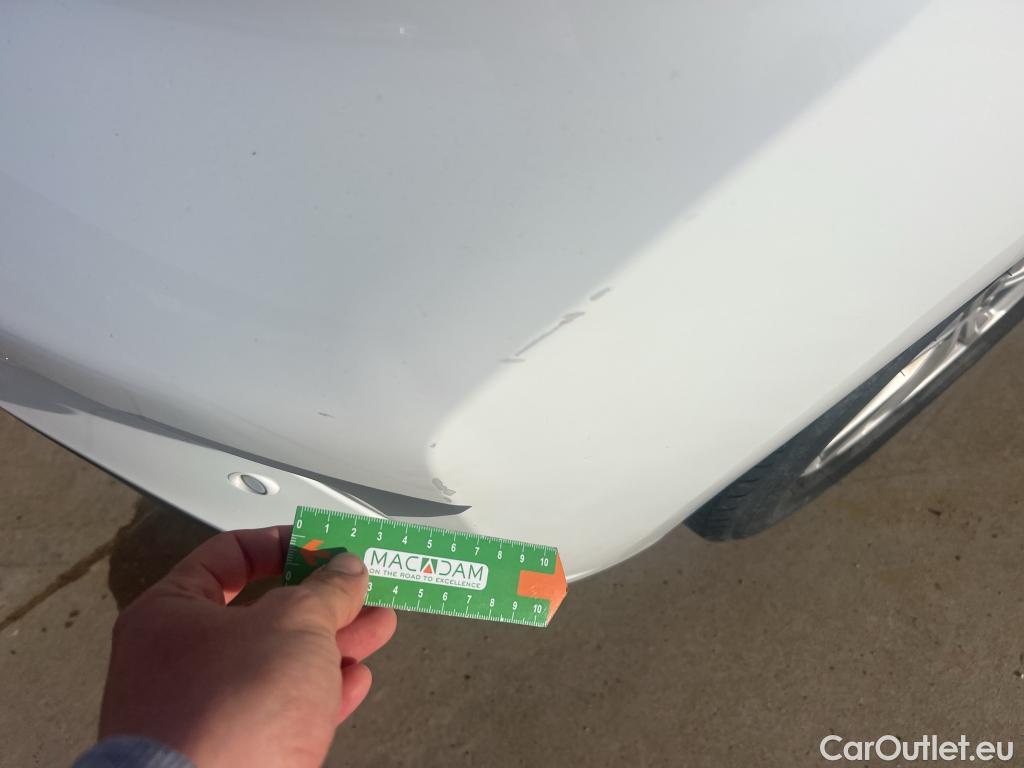  Ford  Focus FORD  / 2018 / 5P / berlina con portón 1.5 Ecoblue 88kW Trend+ #25