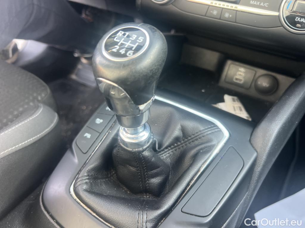  Ford  Focus FORD  / 2018 / 5P / berlina con portón 1.5 Ecoblue 88kW Trend+ #20