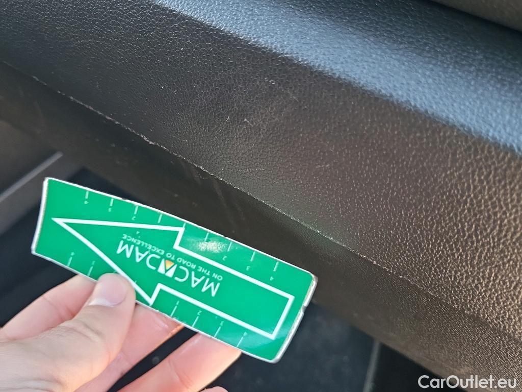  Volkswagen  T-ROC VOLKSWAGEN  / 2017 / 5P / todoterreno Edition 1.0 TSI 81kW (110CV) #16