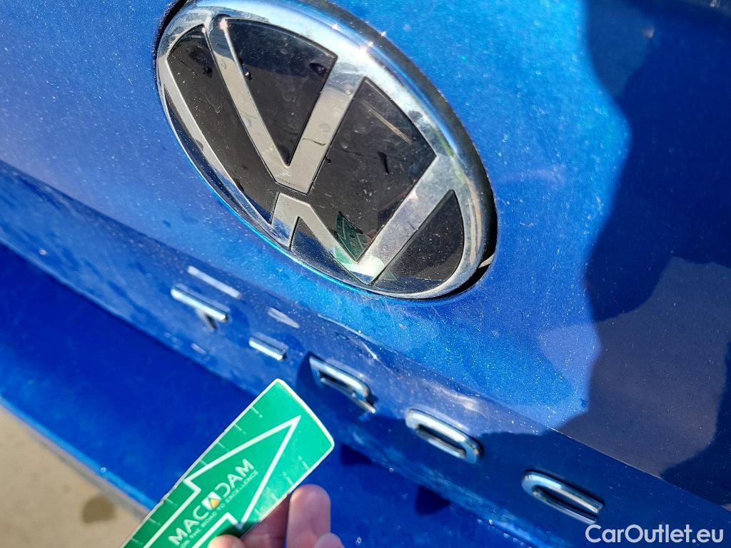  Volkswagen  T-ROC VOLKSWAGEN  / 2017 / 5P / todoterreno Edition 1.0 TSI 81kW (110CV) #2