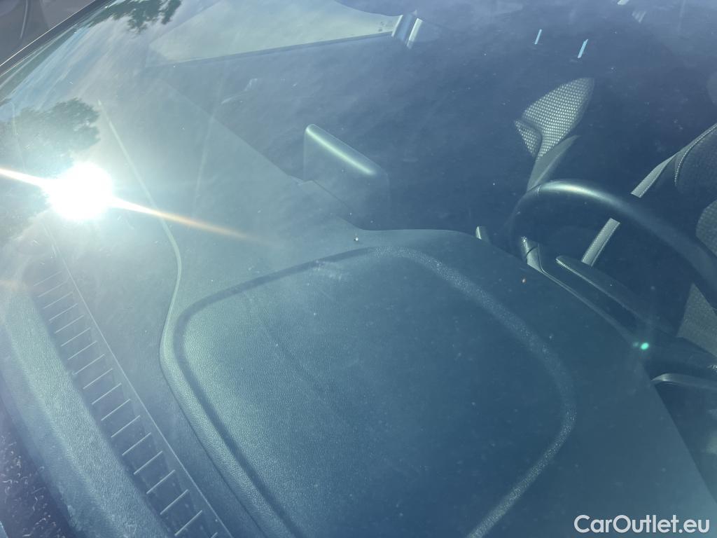  Ford  Focus FORD  / 2018 / 5P / berlina con portón 1.5 Ecoblue 88kW Trend+ #1