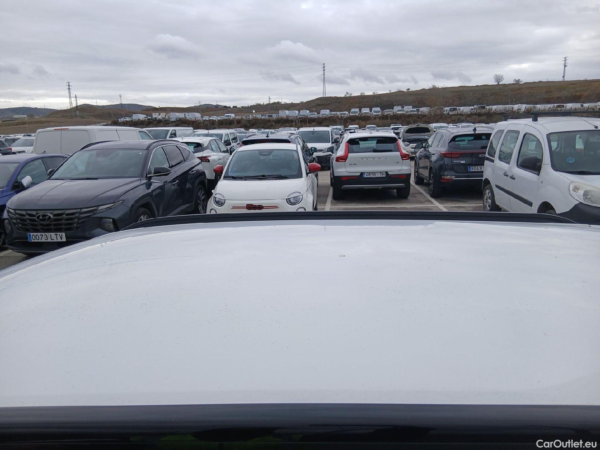  Peugeot  2008 PEUGEOT  / 2019 / 5P / todoterreno Allure BlueHDI 81kW (110CV) #11