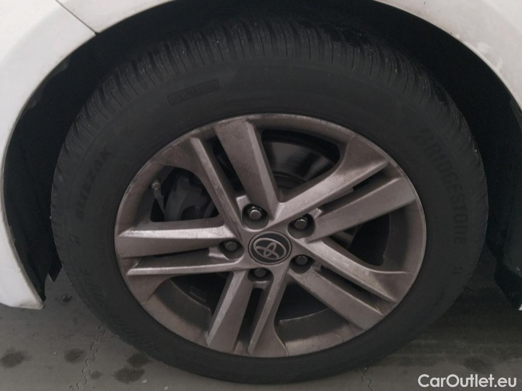  Toyota  Corolla TOYOTA  / 2019 / 5P / familiar 1.8 125H ACTIVE TECH E-CVT TOU SPORT #9