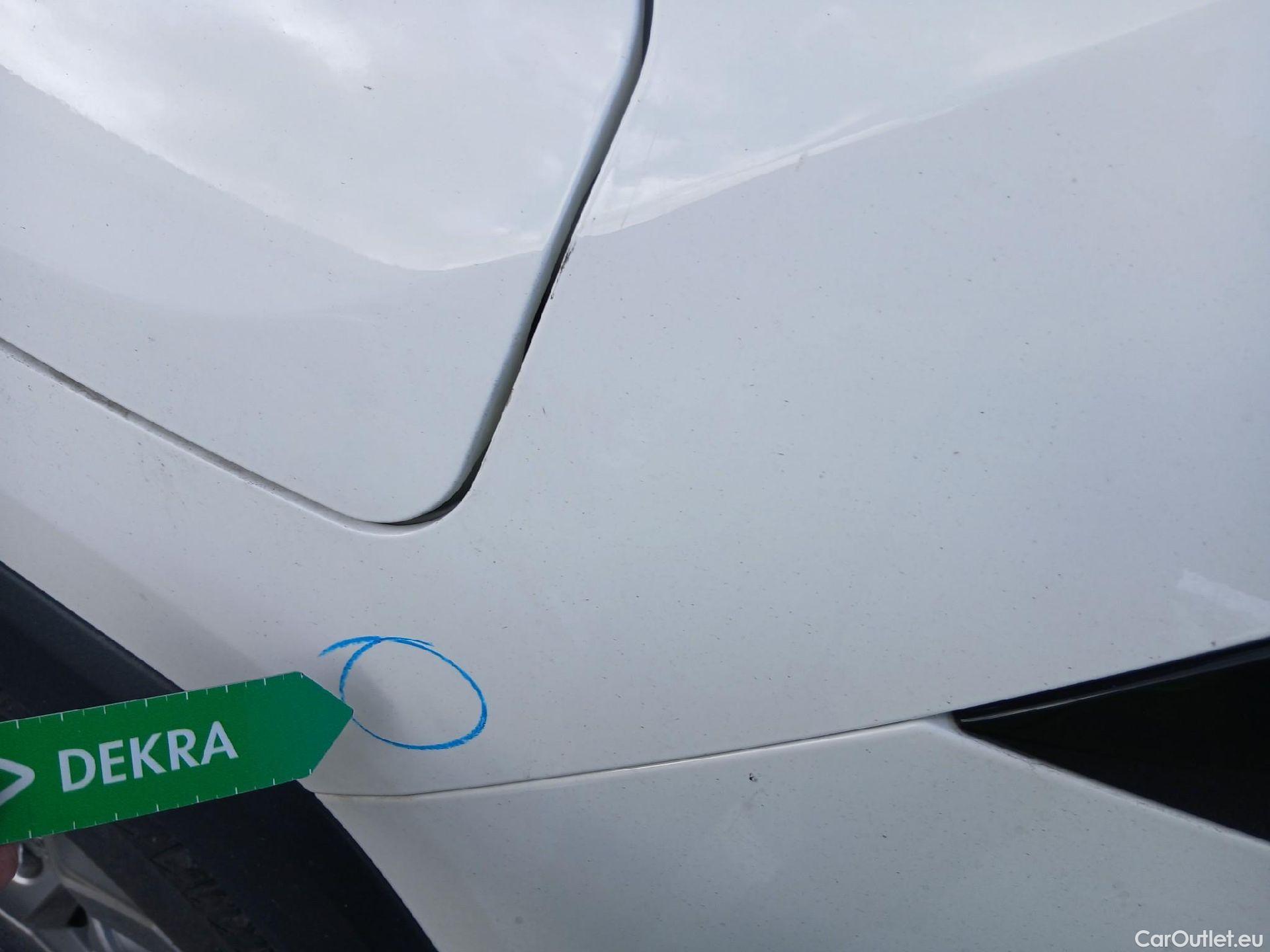  Toyota  RAV4 TOYOTA  / 2018 / 5P / todoterreno 2.5l 220H Advance #6