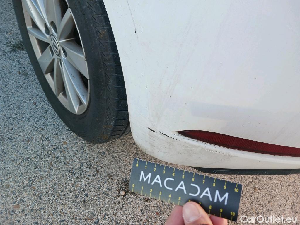  Volkswagen  Golf  VOLKSWAGEN / 2016 / 5P / berlina con portón Last Edition 1.6 TDI 85kW (115CV) #17