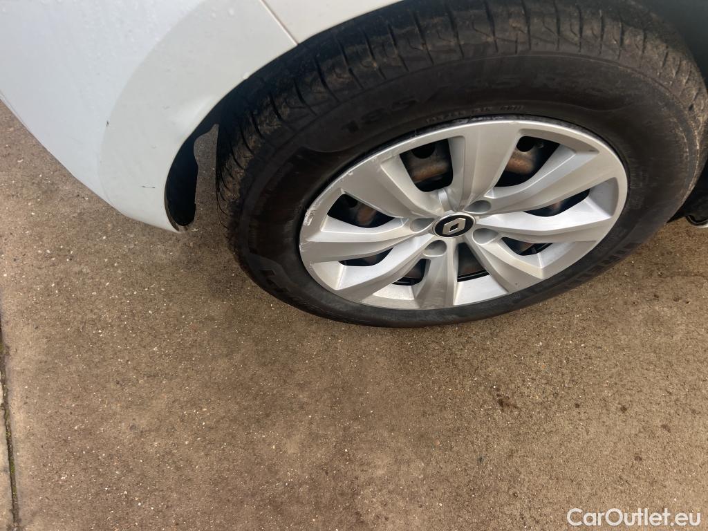  Renault  Clio RENAULT  / 2019 / 5P / berlina con portón Business TCe 74 kW (100CV) GLP #17