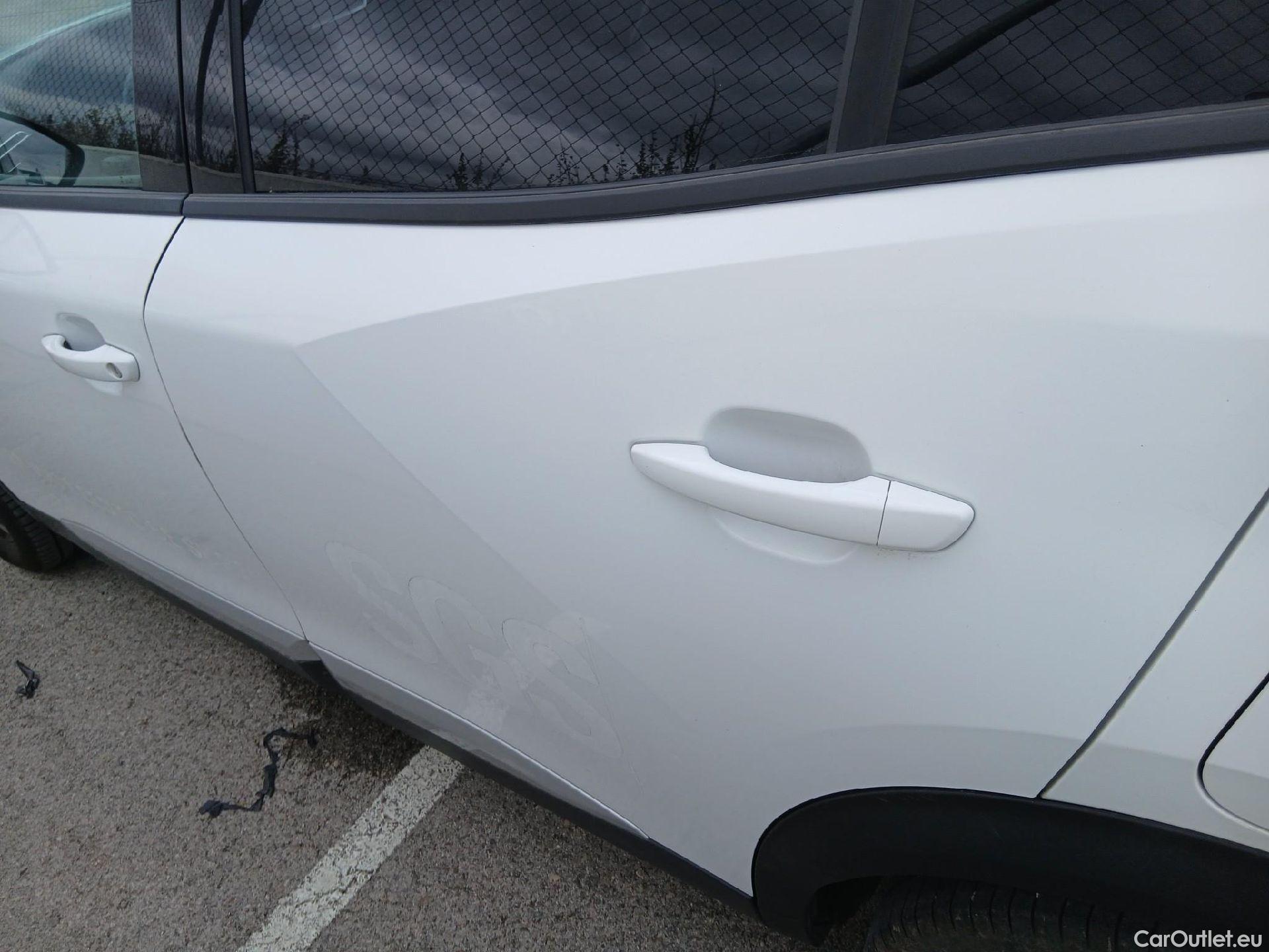  Peugeot  2008 PEUGEOT  / 2019 / 5P / todoterreno Allure BlueHDI 81kW (110CV) #12