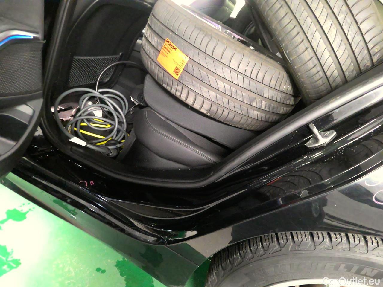  Bmw  Serie 3 330e xDrive Connected Aut #28