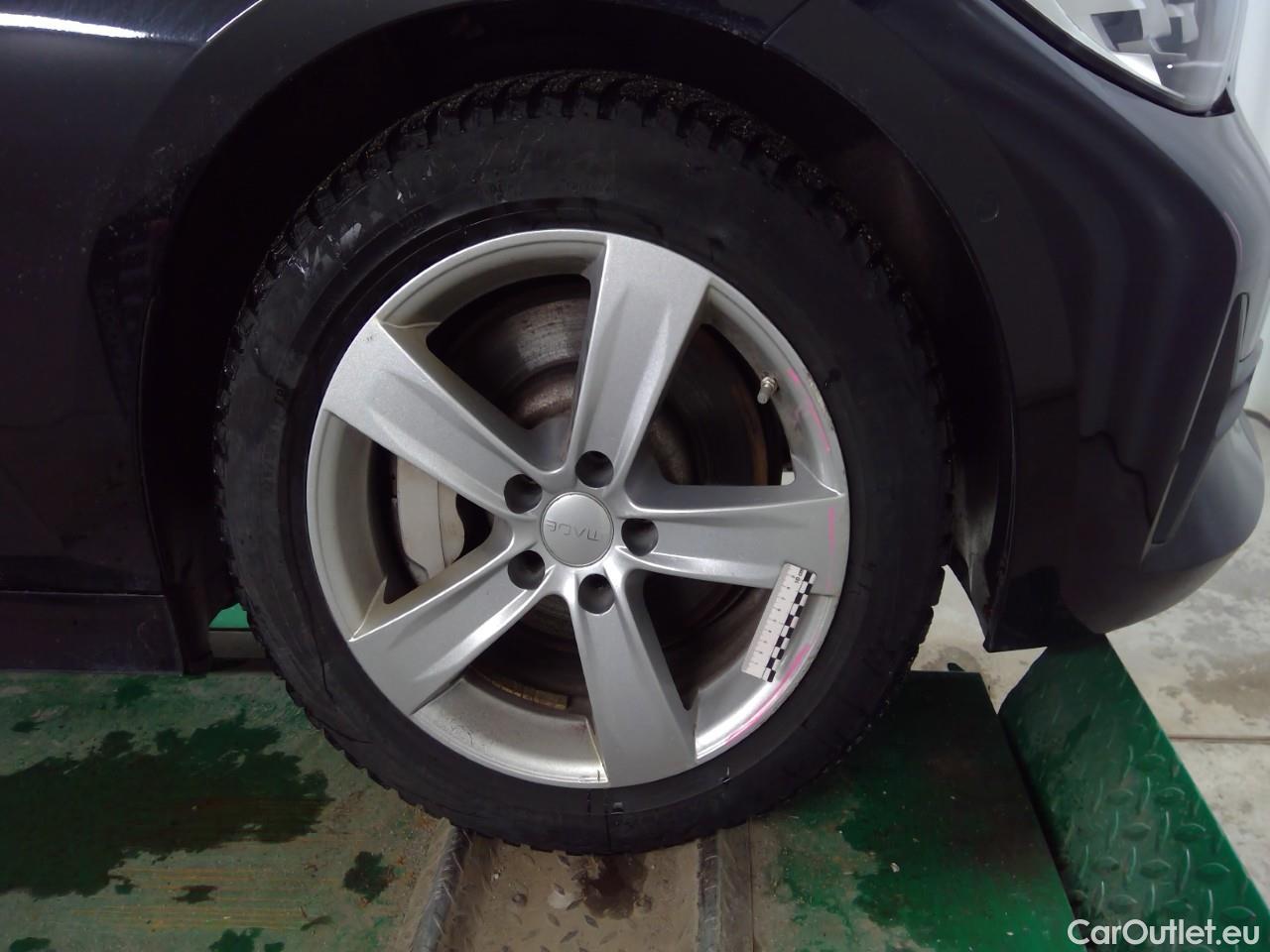  Bmw  Serie 3 330e Touring xDrive Connec.Aut #24