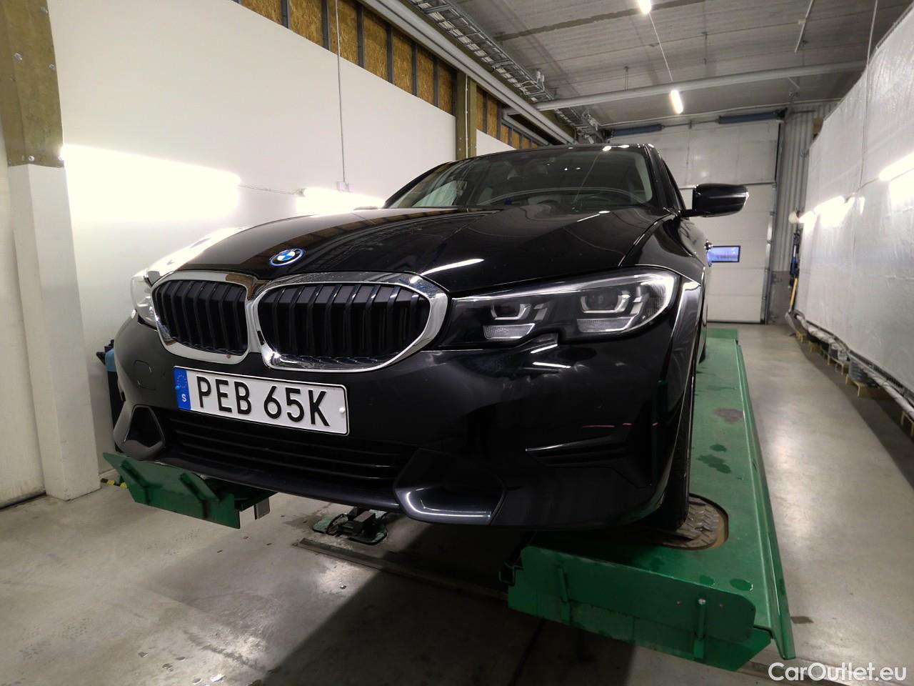  Bmw  Serie 3 330e xDrive Connected Aut #2