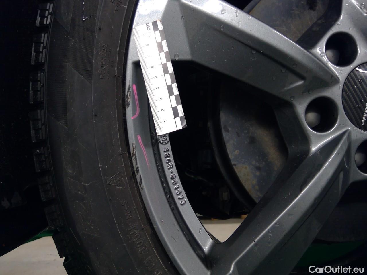  Skoda  ENYAQ  iV80 5d #30