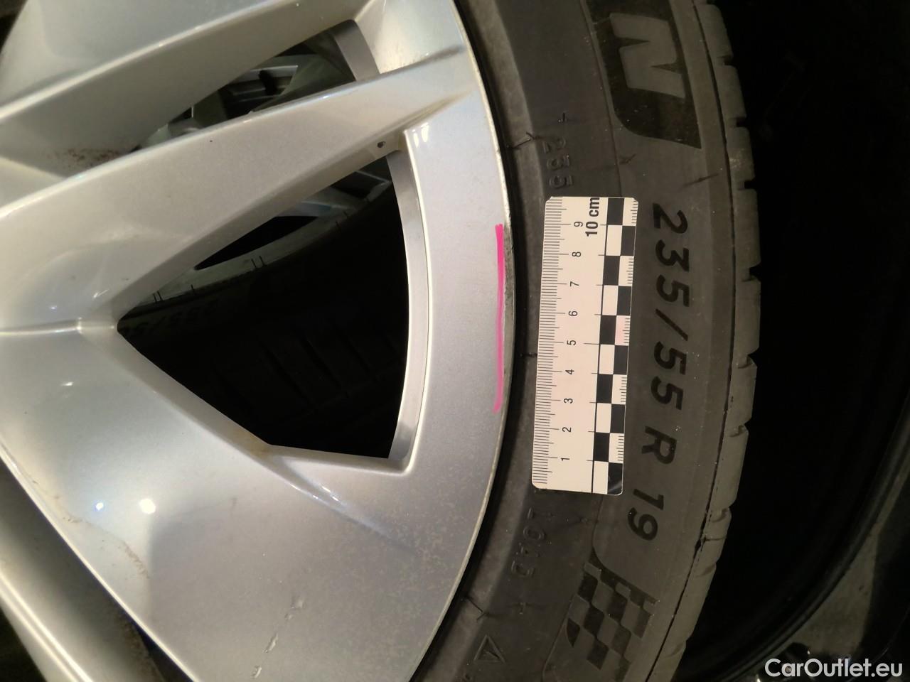  Skoda  ENYAQ  iV80 5d #4