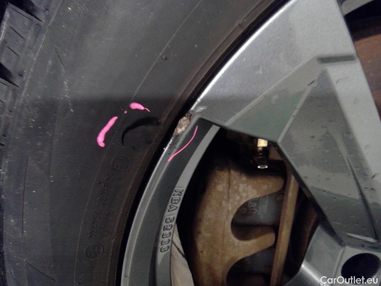  Skoda  ENYAQ  iV80 5d #40