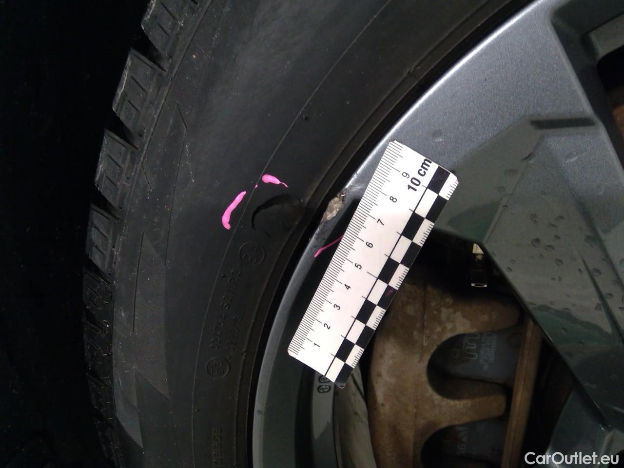  Skoda  ENYAQ  iV80 5d #39