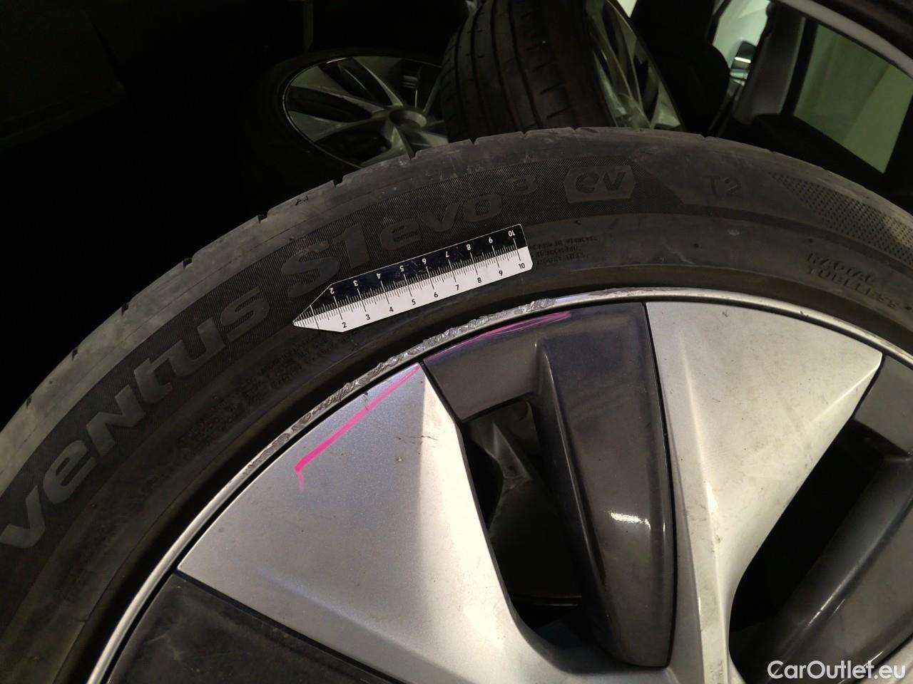  Tesla  Model Y  Long-Range AWD #26