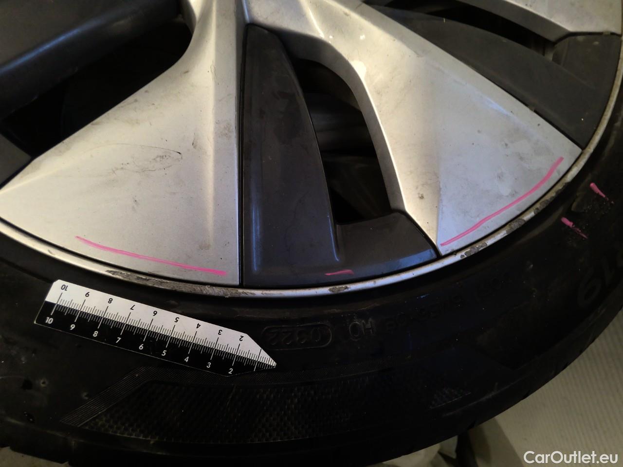  Tesla  Model Y  75kWh Long-Range AWD #4